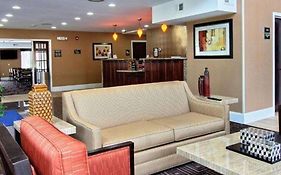 Quality Inn & Suites Greenville, Sc 2*